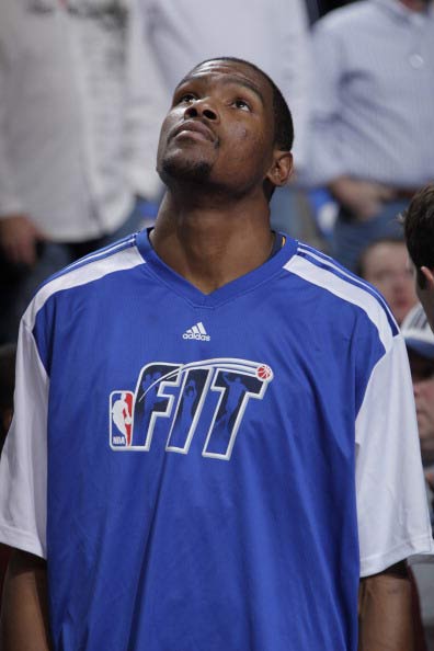 鏖战三年损失千亿元，PGA与LIV和谈现曙光，高尔夫球坛有望重新统一