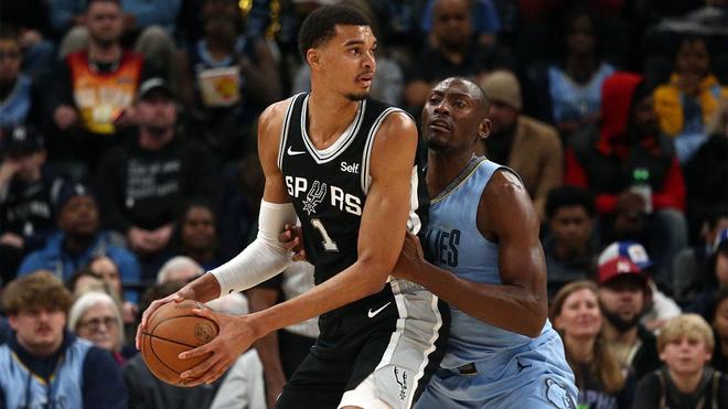 2025 年 12 月 27 日：MLB 官网发布“2025 年度 13 大蠢球”，海盗队内野失误再次入选