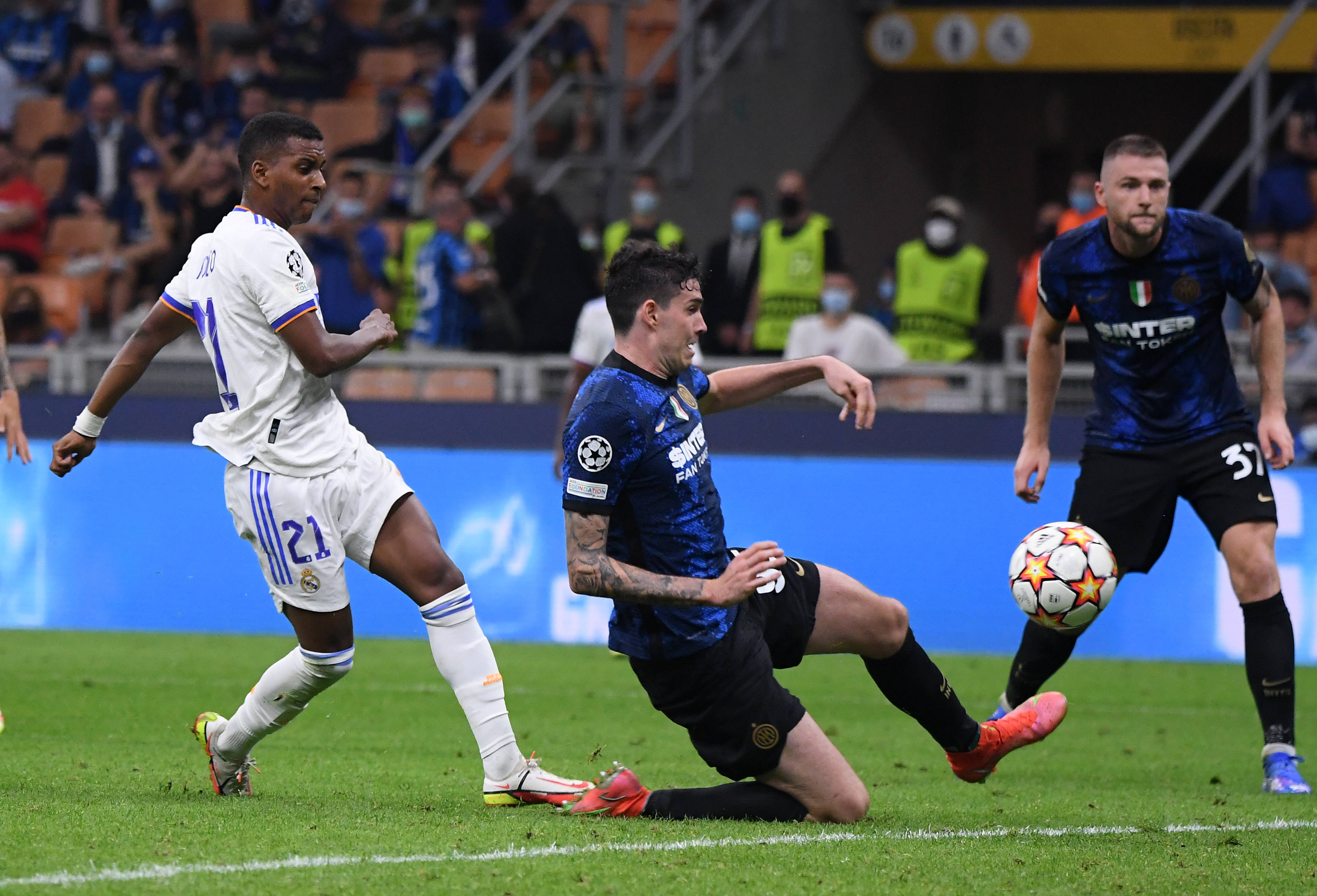 高品质ARPG新作《第一狂战士：卡赞》上线，探索DNF平行宇宙传奇史诗