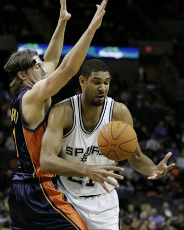 篮球勇士全队战术执行效率提升