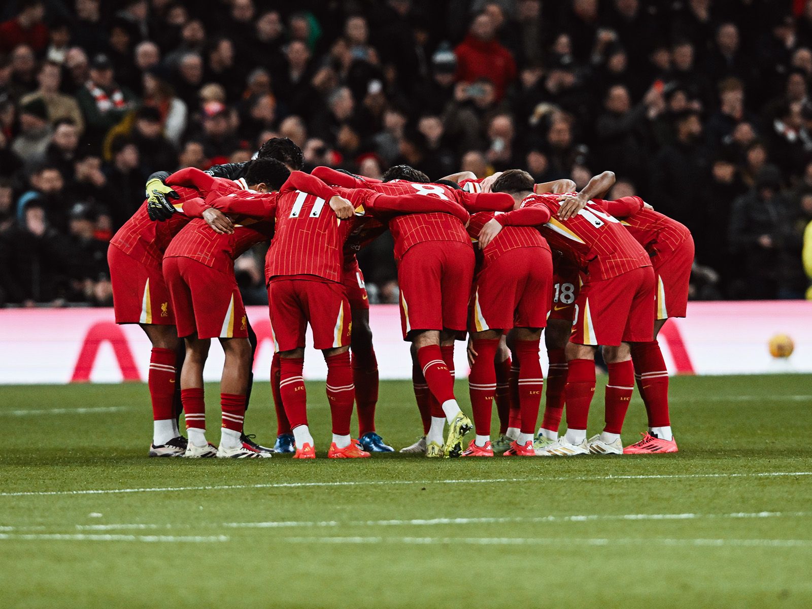 热刺1-1纽卡斯尔联，队长孙兴慜谢幕战，女团助兴【老佳】