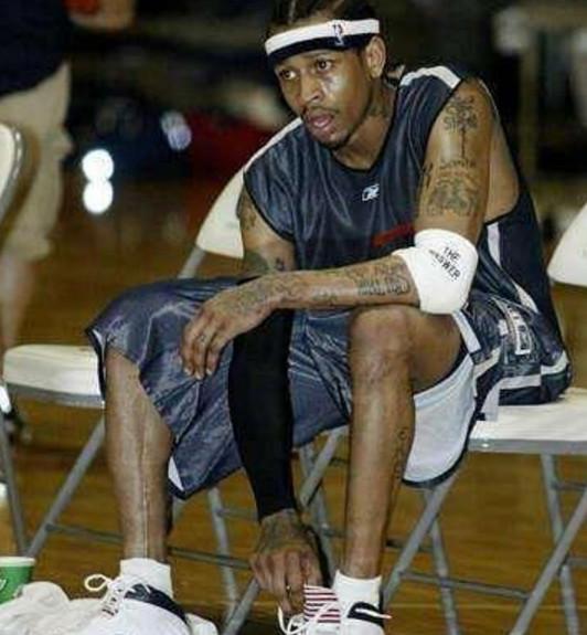 荷媒：赖因德斯拒绝曼城和巴萨邀请，3月初将完成续约